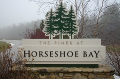 horseshoe-bay_monument