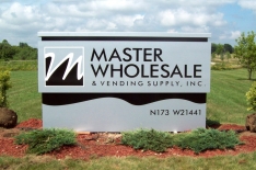master-wholesale_monument