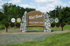 west-bend_monument